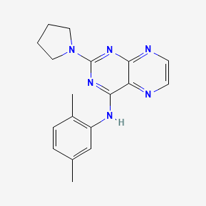 molecular formula C18H20N6 B2588222 N-(2,5-二甲苯基)-2-(吡咯烷-1-基)蝶啶-4-胺 CAS No. 946290-32-0