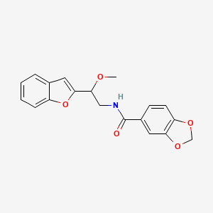 molecular formula C19H17NO5 B2589950 N-(2-(benzofuran-2-yl)-2-methoxyethyl)benzo[d][1,3]dioxole-5-carboxamide CAS No. 2034205-36-0