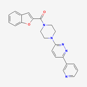 molecular formula C22H19N5O2 B2590043 Benzofuran-2-yl(4-(6-(pyridin-3-yl)pyridazin-3-yl)piperazin-1-yl)methanone CAS No. 1257551-28-2