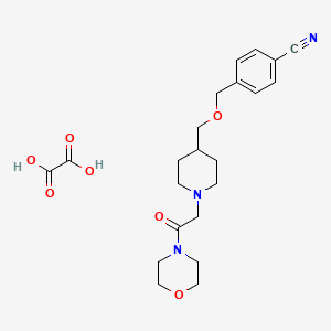 molecular formula C22H29N3O7 B2590686 4-(((1-(2-吗啉-2-氧代乙基)哌啶-4-基)甲氧基)甲基)苯甲腈草酸盐 CAS No. 1396792-68-9