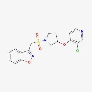 molecular formula C17H16ClN3O4S B2590693 3-(((3-((3-Chloropyridin-4-yl)oxy)pyrrolidin-1-yl)sulfonyl)methyl)benzo[d]isoxazole CAS No. 2034576-84-4