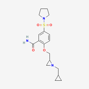B2591010 2-[[1-(Cyclopropylmethyl)aziridin-2-yl]methoxy]-5-pyrrolidin-1-ylsulfonylbenzamide CAS No. 2418705-85-6