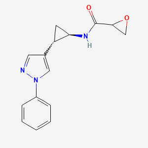 molecular formula C15H15N3O2 B2591596 N-[(1R,2S)-2-(1-Phenylpyrazol-4-yl)cyclopropyl]oxirane-2-carboxamide CAS No. 2418618-57-0
