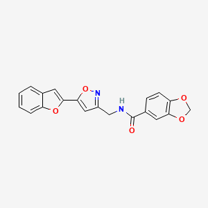 molecular formula C20H14N2O5 B2591726 N-((5-(苯并呋喃-2-基)异恶唑-3-基)甲基)苯并[d][1,3]二氧杂环-5-甲酰胺 CAS No. 1105242-10-1