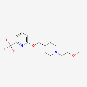 molecular formula C15H21F3N2O2 B2592099 2-{[1-(2-甲氧基乙基)哌啶-4-基]甲氧基}-6-(三氟甲基)吡啶 CAS No. 2198845-37-1