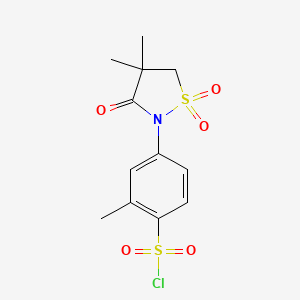 molecular formula C12H14ClNO5S2 B2592224 4-(4,4-Dimethyl-1,1,3-trioxo-1$l^{6},2-thiazolidin-2-yl)-2-methylbenzene-1-sulfonyl chloride CAS No. 927997-35-1