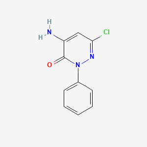 molecular formula C10H8ClN3O B2592511 4-Amino-6-chloro-2-phenylpyridazin-3(2H)-one CAS No. 867130-83-4