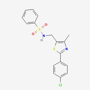 molecular formula C17H15ClN2O2S2 B2592603 N-{[2-(4-Chlorphenyl)-4-methyl-1,3-thiazol-5-yl]methyl}benzolsulfonamid CAS No. 865658-26-0