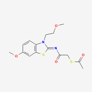 molecular formula C15H18N2O4S2 B2594390 (Z)-S-(2-((6-甲氧基-3-(2-甲氧基乙基)苯并[d]噻唑-2(3H)-亚氨基)-2-氧代乙基) 乙硫酸酯 CAS No. 1164467-52-0