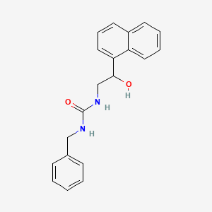 molecular formula C20H20N2O2 B2594395 1-Benzyl-3-(2-hydroxy-2-(naphthalen-1-yl)ethyl)urea CAS No. 1351582-64-3