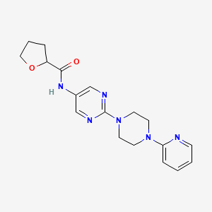 molecular formula C18H22N6O2 B2595081 N-(2-(4-(pyridin-2-yl)pipérazin-1-yl)pyrimidin-5-yl)tétrahydrofuranne-2-carboxamide CAS No. 1421509-35-4