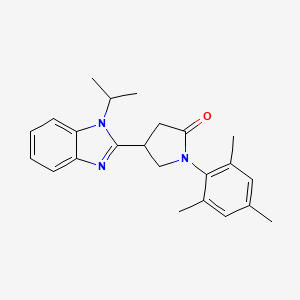 molecular formula C23H27N3O B2595807 4-(1-isopropyl-1H-benzo[d]imidazol-2-yl)-1-mesitylpyrrolidin-2-one CAS No. 847395-79-3
