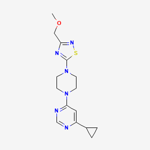 5-[4-(6-Cyclopropylpyrimidin-4-yl)piperazin-1-yl]-3-(methoxymethyl)-1,2,4-thiadiazole