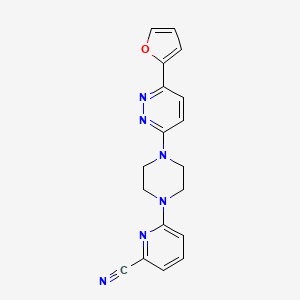 molecular formula C18H16N6O B2596948 6-[4-[6-(Furan-2-yl)pyridazin-3-yl]piperazin-1-yl]pyridine-2-carbonitrile CAS No. 2380176-57-6