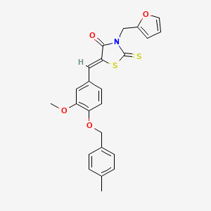 molecular formula C24H21NO4S2 B2597174 (Z)-3-(furan-2-ylmethyl)-5-(3-methoxy-4-((4-methylbenzyl)oxy)benzylidene)-2-thioxothiazolidin-4-one CAS No. 537688-17-8