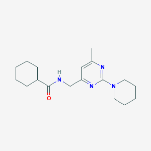 molecular formula C18H28N4O B2597588 N-((6-甲基-2-(哌啶-1-基)嘧啶-4-基)甲基)环己烷甲酰胺 CAS No. 1797813-06-9