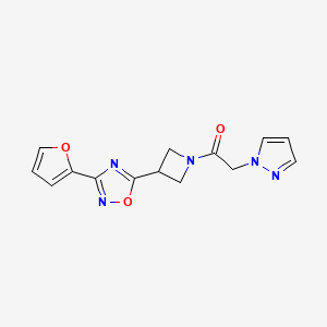 molecular formula C14H13N5O3 B2597865 1-(3-(3-(furan-2-yl)-1,2,4-oxadiazol-5-yl)azetidin-1-yl)-2-(1H-pyrazol-1-yl)ethanone CAS No. 1428358-67-1