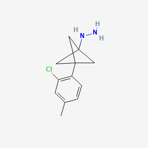 molecular formula C12H15ClN2 B2597886 [3-(2-Chloro-4-methylphenyl)-1-bicyclo[1.1.1]pentanyl]hydrazine CAS No. 2287314-52-5