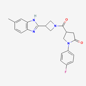 molecular formula C22H21FN4O2 B2598561 1-(4-fluorophenyl)-4-(3-(5-methyl-1H-benzo[d]imidazol-2-yl)azetidine-1-carbonyl)pyrrolidin-2-one CAS No. 1396680-40-2