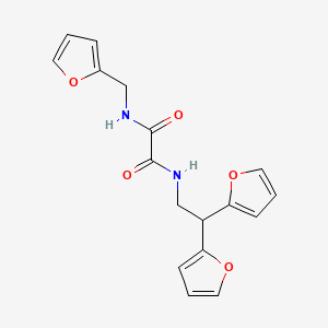 molecular formula C17H16N2O5 B2599594 N1-(2,2-二(呋喃-2-基)乙基)-N2-(呋喃-2-基甲基)草酰胺 CAS No. 2319840-29-2