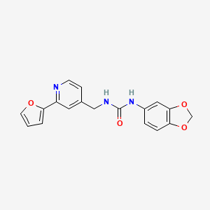 molecular formula C18H15N3O4 B2599933 1-(苯并[d][1,3]二氧杂环-5-基)-3-((2-(呋喃-2-基)吡啶-4-基)甲基)脲 CAS No. 2034440-19-0