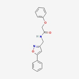 molecular formula C18H16N2O3 B2600033 2-苯氧基-N-((5-苯基异恶唑-3-基)甲基)乙酰胺 CAS No. 946262-26-6