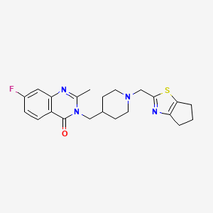 molecular formula C22H25FN4OS B2600566 3-[[1-(5,6-Dihydro-4H-cyclopenta[d][1,3]thiazol-2-ylmethyl)piperidin-4-yl]methyl]-7-fluoro-2-methylquinazolin-4-one CAS No. 2415565-30-7
