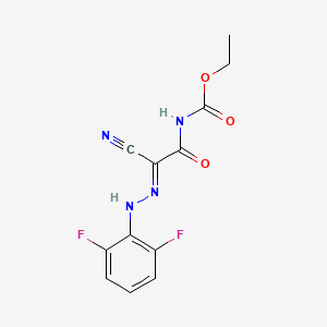 molecular formula C12H10F2N4O3 B2601253 乙基N-{2-氰基-2-[2-(2,6-二氟苯基)腙]乙酰}氨基甲酸酯 CAS No. 672951-29-0