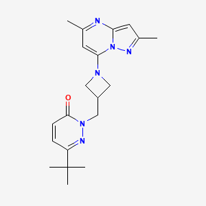 molecular formula C20H26N6O B2601882 6-叔丁基-2-[(1-{2,5-二甲基吡唑并[1,5-a]嘧啶-7-基}氮杂环丁烷-3-基)甲基]-2,3-二氢哒嗪-3-酮 CAS No. 2198673-41-3