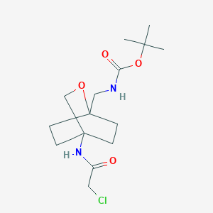 molecular formula C15H25ClN2O4 B2602105 Tert-butyl N-[[4-[(2-chloroacetyl)amino]-2-oxabicyclo[2.2.2]octan-1-yl]methyl]carbamate CAS No. 2411236-01-4