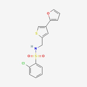 molecular formula C15H12ClNO3S2 B2602784 2-chloro-N-{[4-(furan-2-yl)thiophen-2-yl]methyl}benzene-1-sulfonamide CAS No. 2379995-20-5