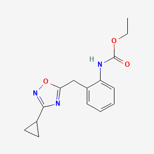 molecular formula C15H17N3O3 B2605003 乙基（2-（（3-环丙基-1,2,4-恶二唑-5-基）甲基）苯基）氨基甲酸酯 CAS No. 1797138-71-6
