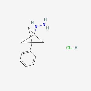 molecular formula C11H15ClN2 B2605053 {3-Phenylbicyclo[1.1.1]pentan-1-yl}hydrazine hydrochloride CAS No. 1955547-99-5