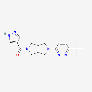 [2-(6-Tert-butylpyridazin-3-yl)-1,3,3a,4,6,6a-hexahydropyrrolo[3,4-c]pyrrol-5-yl]-(1H-pyrazol-4-yl)methanone