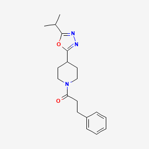 molecular formula C19H25N3O2 B2607972 1-(4-(5-Isopropyl-1,3,4-oxadiazol-2-yl)piperidin-1-yl)-3-phenylpropan-1-one CAS No. 1211159-26-0