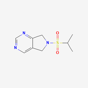 molecular formula C9H13N3O2S B2608202 6-(isopropylsulfonyl)-6,7-dihydro-5H-pyrrolo[3,4-d]pyrimidine CAS No. 1706329-59-0