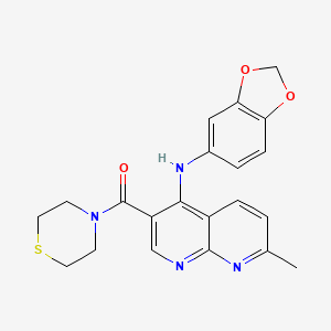 molecular formula C21H20N4O3S B2609431 (4-(苯并[d][1,3]二氧杂环-5-基氨基)-7-甲基-1,8-萘啶-3-基)(硫代吗啉)甲酮 CAS No. 1251627-71-0