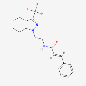 molecular formula C19H20F3N3O B2609490 N-(2-(3-(三氟甲基)-4,5,6,7-四氢-1H-吲唑-1-基)乙基)肉桂酰胺 CAS No. 1798413-98-5