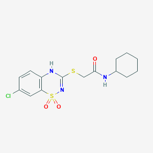 molecular formula C15H18ClN3O3S2 B2609539 2-((7-chloro-1,1-dioxido-4H-benzo[e][1,2,4]thiadiazin-3-yl)thio)-N-cyclohexylacetamide CAS No. 899966-08-6