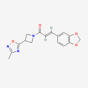 molecular formula C16H15N3O4 B2610512 (E)-3-(苯并[d][1,3]二氧杂环-5-基)-1-(3-(3-甲基-1,2,4-恶二唑-5-基)氮杂环丁-1-基)丙-2-烯-1-酮 CAS No. 1286744-57-7