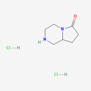 molecular formula C7H14Cl2N2O B2611928 2,3,4,7,8,8a-六氢-1H-吡咯并[1,2-a]吡嗪-6-酮；二盐酸盐 CAS No. 2580210-65-5