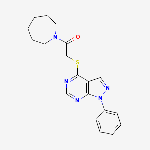 molecular formula C19H21N5OS B2612240 1-(氮杂环-1-基)-2-(1-苯基吡唑并[3,4-d]嘧啶-4-基)硫代乙酮 CAS No. 570363-45-0