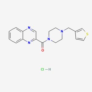 molecular formula C18H19ClN4OS B2612292 Quinoxalin-2-yl(4-(thiophen-3-ylmethyl)piperazin-1-yl)methanone hydrochloride CAS No. 1351630-17-5