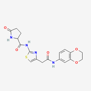 B2612576 N-(4-(2-((2,3-dihydrobenzo[b][1,4]dioxin-6-yl)amino)-2-oxoethyl)thiazol-2-yl)-5-oxopyrrolidine-2-carboxamide CAS No. 1048678-48-3