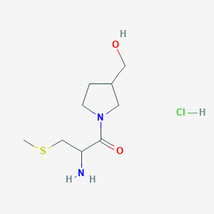 molecular formula C9H19ClN2O2S B2613161 2-氨基-1-[3-(羟甲基)吡咯烷-1-基]-3-甲基硫烷基丙-1-酮;盐酸盐 CAS No. 2413869-56-2