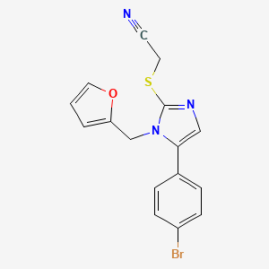 molecular formula C16H12BrN3OS B2614104 2-((5-(4-溴苯基)-1-(呋喃-2-基甲基)-1H-咪唑-2-基)硫代)乙腈 CAS No. 1207037-59-9