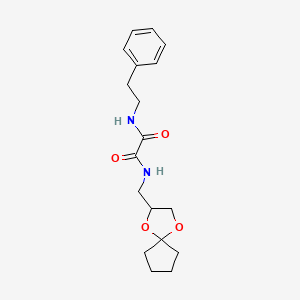 N1-(1,4-dioxaspiro[4.4]nonan-2-ylmethyl)-N2-phenethyloxalamide