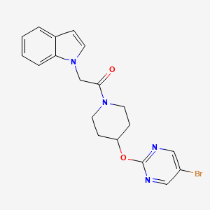 molecular formula C19H19BrN4O2 B2615379 1-[4-(5-Bromopyrimidin-2-yl)oxypiperidin-1-yl]-2-indol-1-ylethanone CAS No. 2415564-85-9