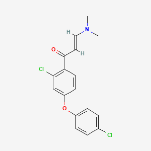 molecular formula C17H15Cl2NO2 B2615413 (E)-1-[2-chloro-4-(4-chlorophenoxy)phenyl]-3-(dimethylamino)prop-2-en-1-one CAS No. 477851-90-4