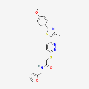molecular formula C22H20N4O3S2 B2615472 N-(呋喃-2-基甲基)-2-((6-(2-(4-甲氧基苯基)-4-甲基噻唑-5-基)吡哒嗪-3-基)硫代)乙酰胺 CAS No. 954640-05-2